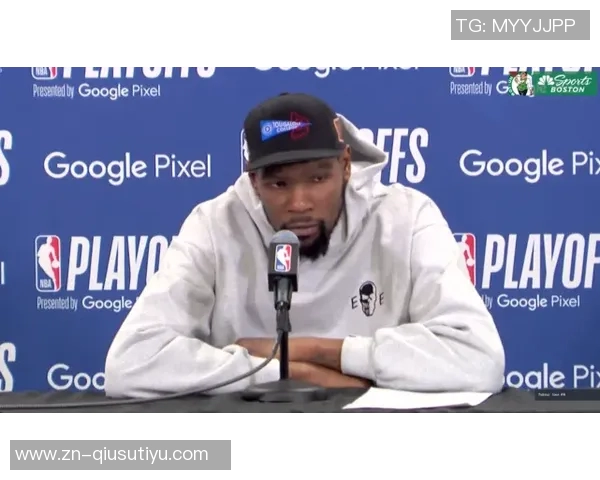 KD与球迷互动引发争议球迷竖中指反击其战绩不佳 KD与球迷互动引发争议球迷竖中指反击其战绩不佳